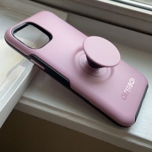 iPhone 11 PRO case - otterbox / pop socket